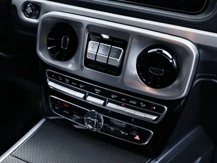 Mercedes-Benz G-Class 2018 — фото 16
