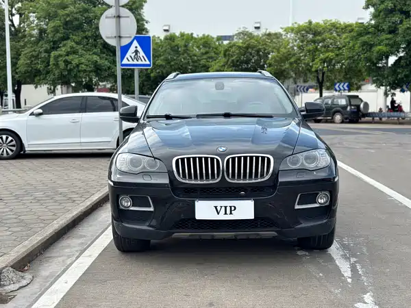 BMW X6 2013
