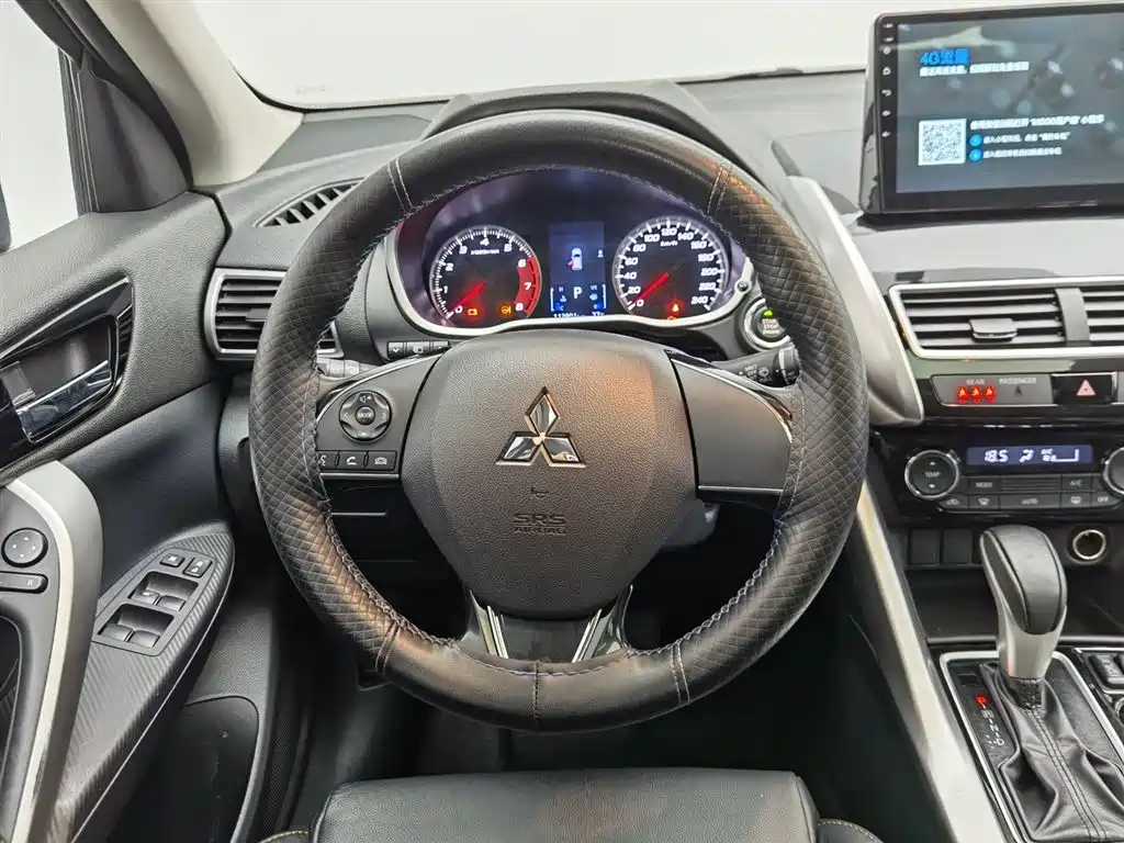 Mitsubishi Eclipse Cross 2018 — фото 11