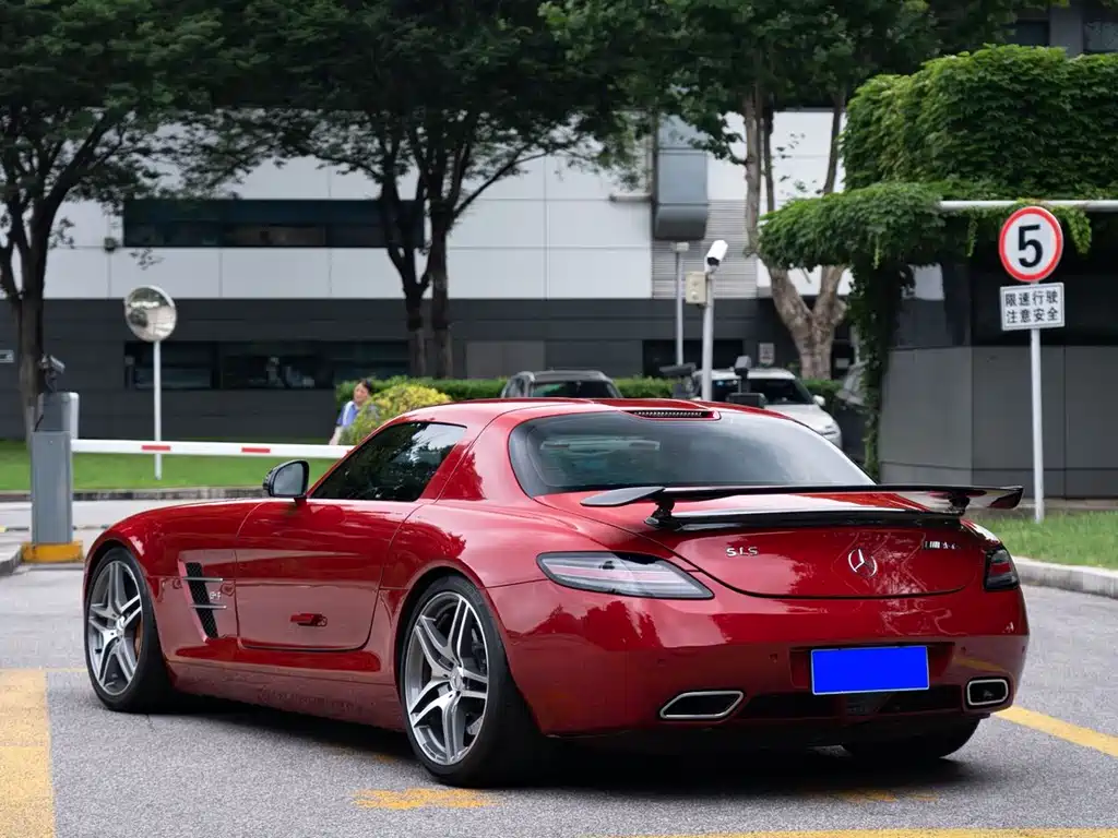 Mercedes-Benz SLS AMG 2012 — фото 10