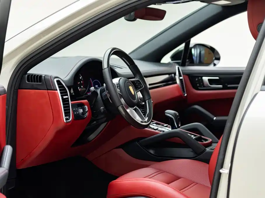 Porsche Cayenne 2022 — фото 11