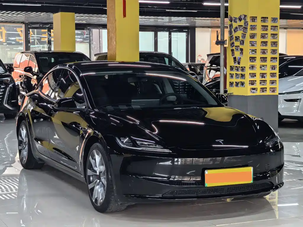 Tesla Model 3 2023