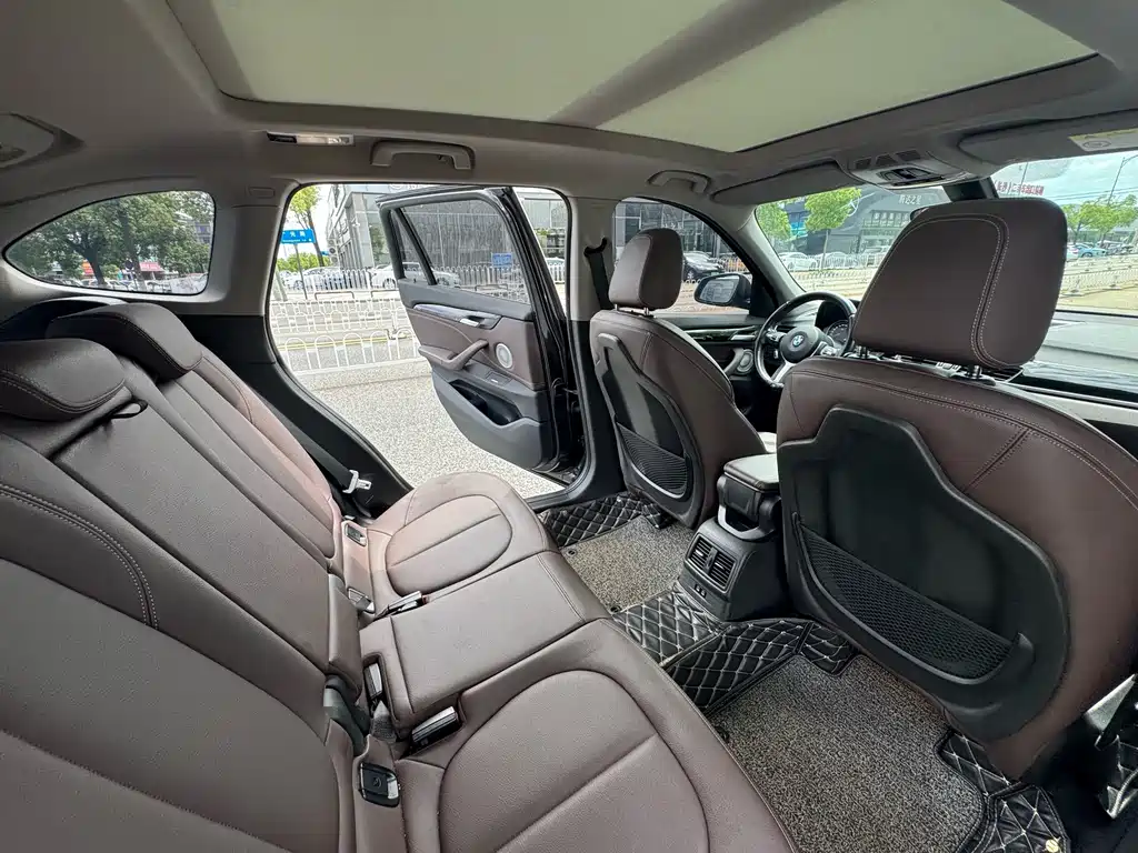 BMW X1 2021 — фото 12