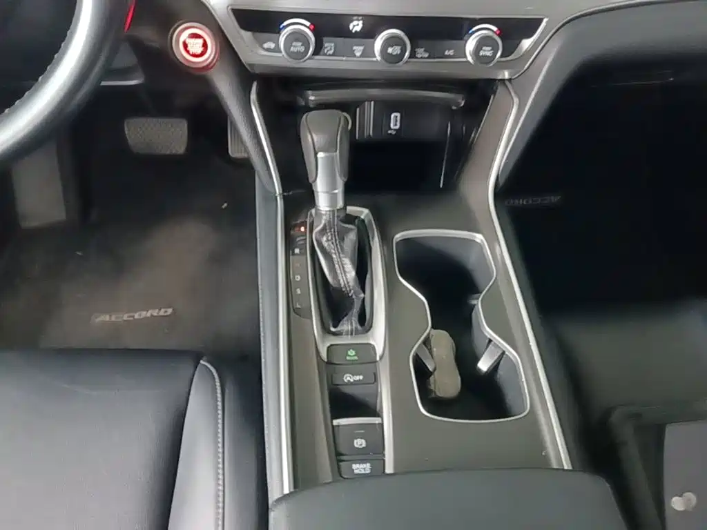 Honda Accord 2019 — фото 14