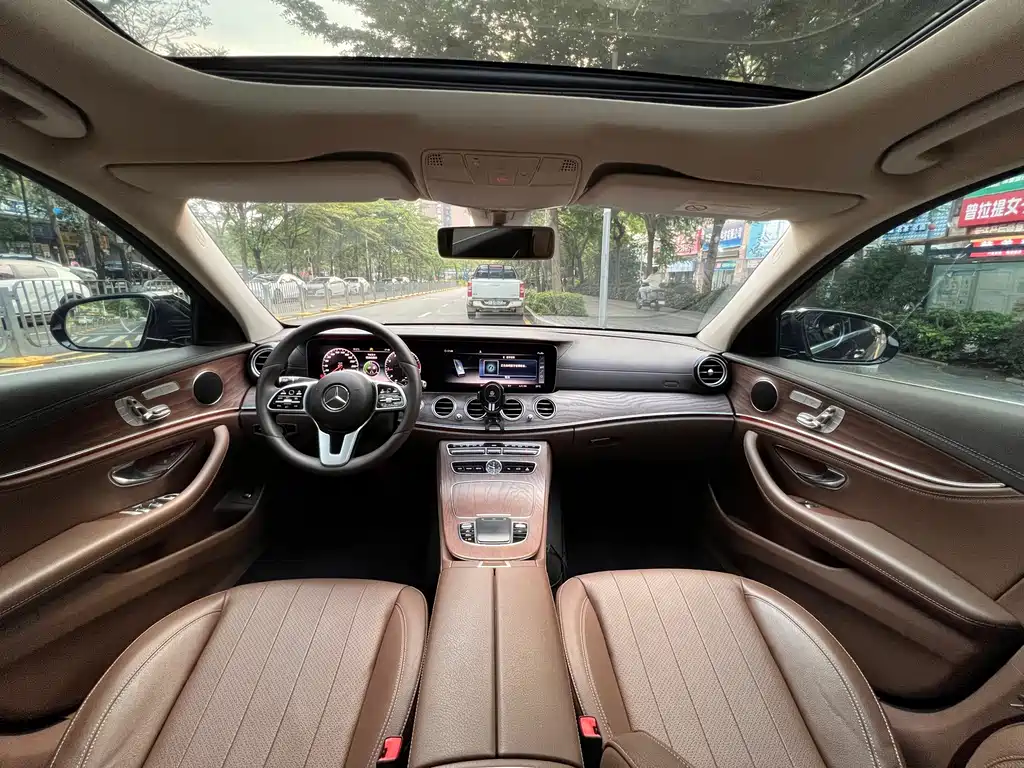 Mercedes-Benz E-Class 2020 — фото 9