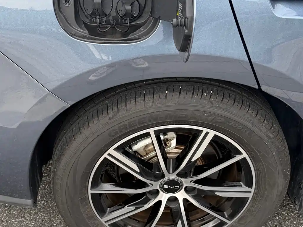 BYD Seal 06 2025 — фото 17