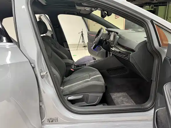 Volkswagen Golf 2022