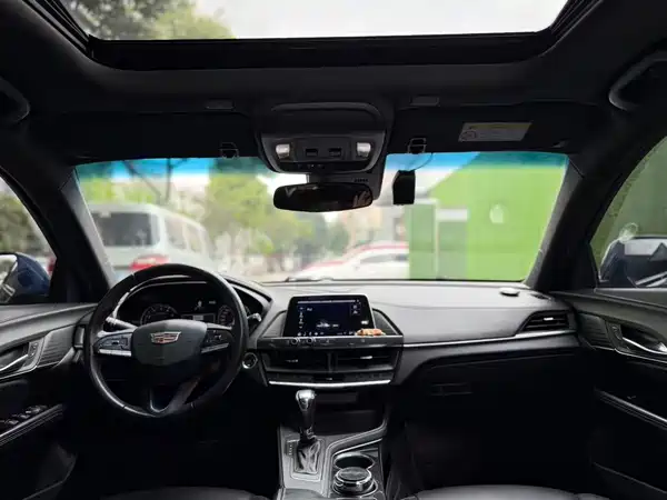 Cadillac CT4 2020