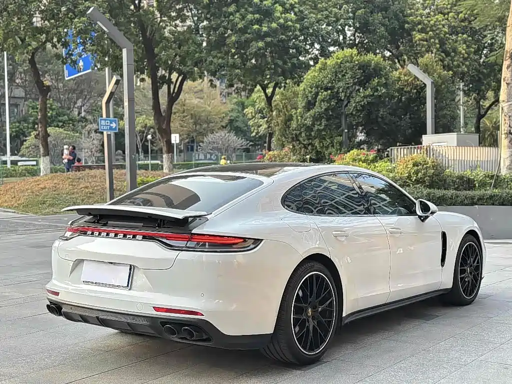 Porsche Panamera 2021 — фото 14