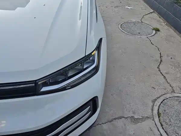 Volkswagen Tharu 2025
