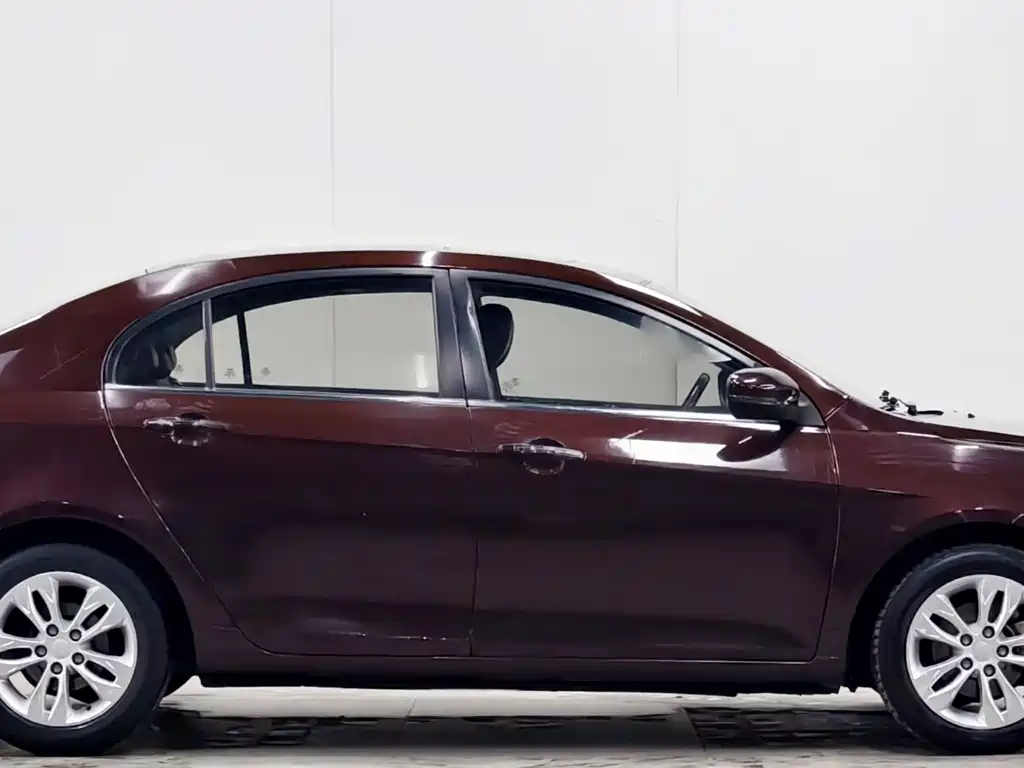 Geely Emgrand 2015 — фото 8