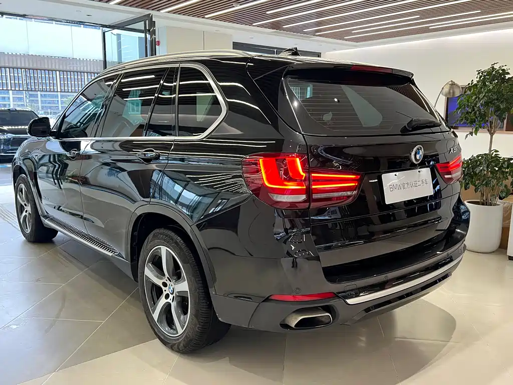 BMW X5 2018 — фото 7