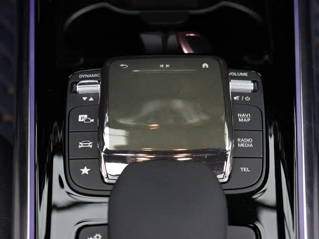 Mercedes-Benz GLA AMG 2021 — фото 19