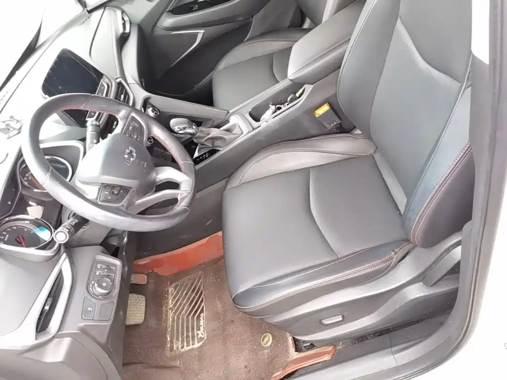 Chevrolet Orlando 2019 — фото 15
