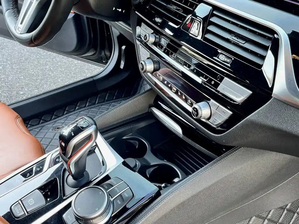 BMW M5 2020 — фото 10