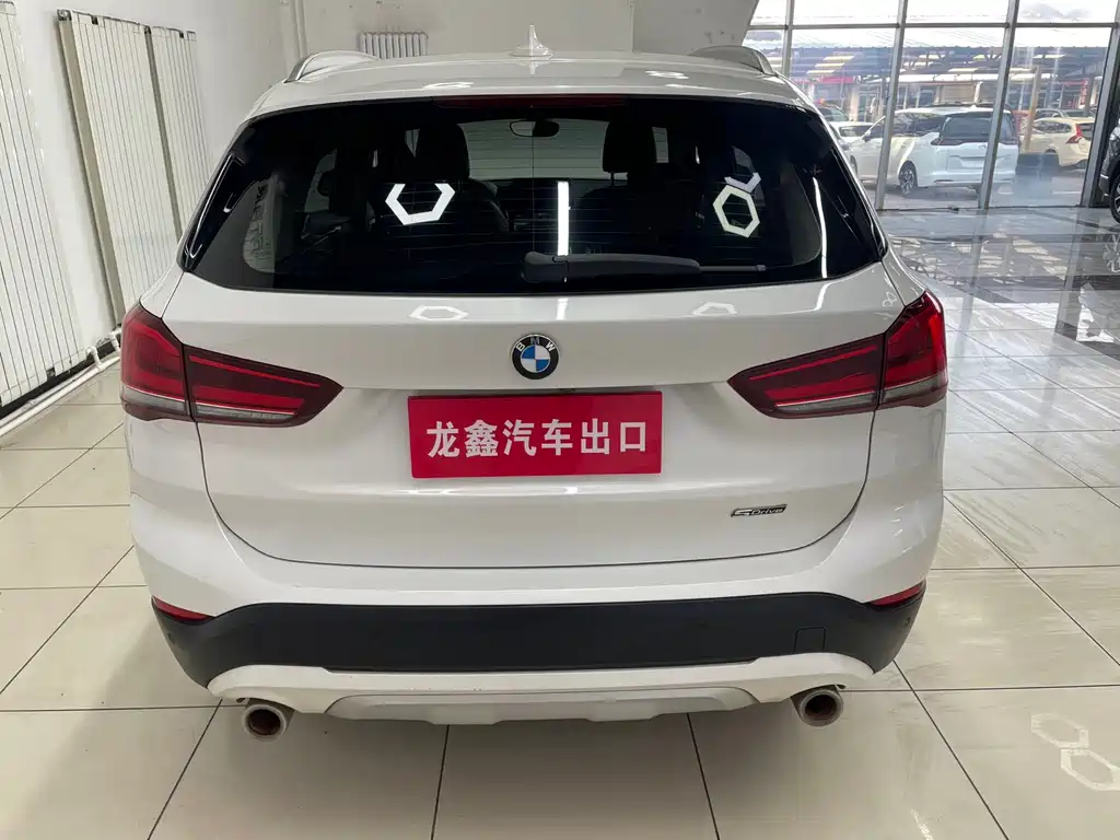 BMW X1 2022 — фото 5