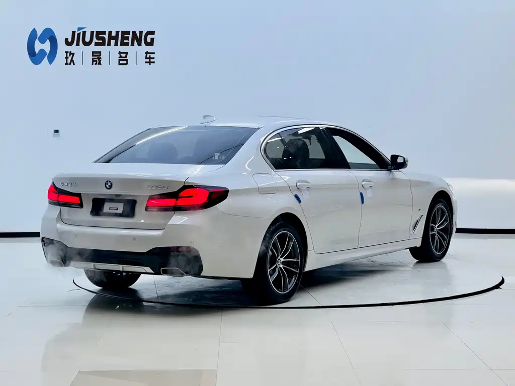 BMW 5 Series 2023