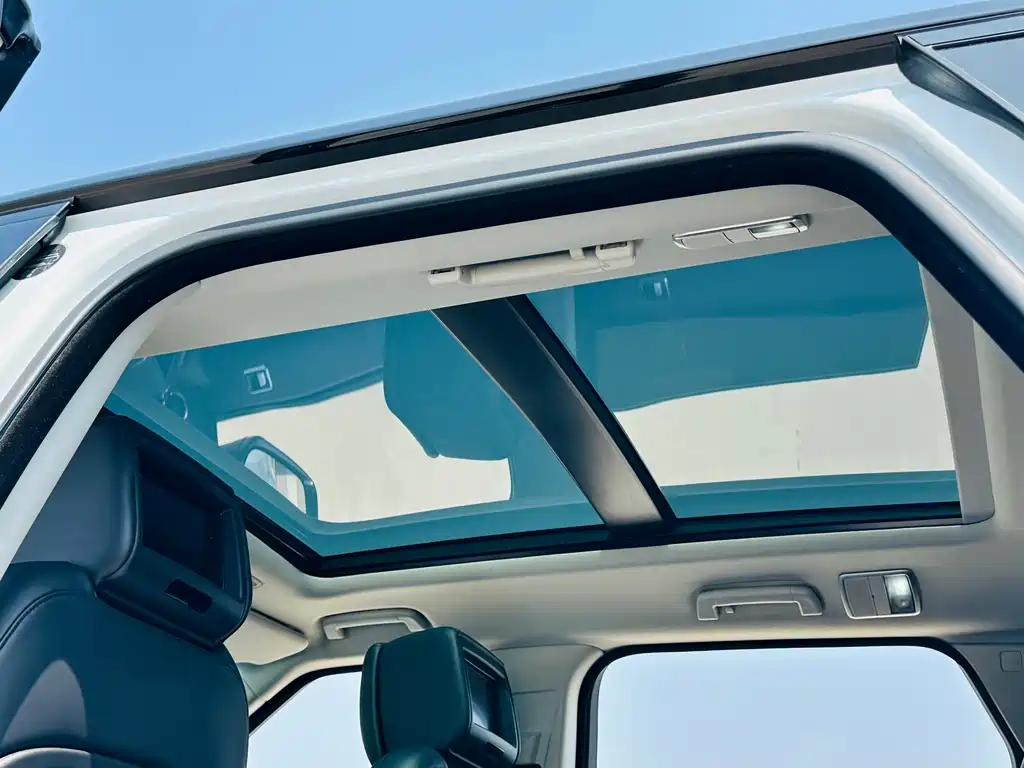 Land Rover Range Rover Sport 2021 — фото 19