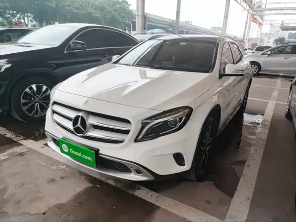Mercedes-Benz GLA 2016