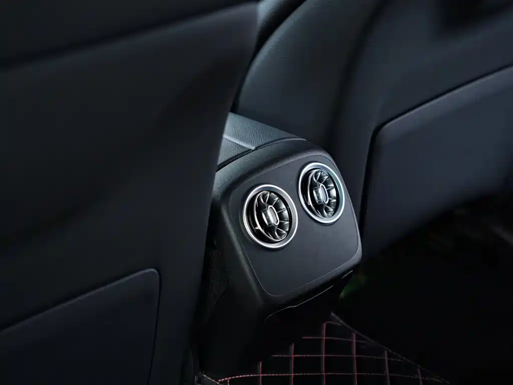 Mercedes-Benz AMG GT 2021 — фото 44