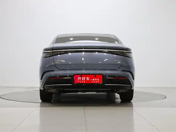 BYD Seal 07 DM-i 2025