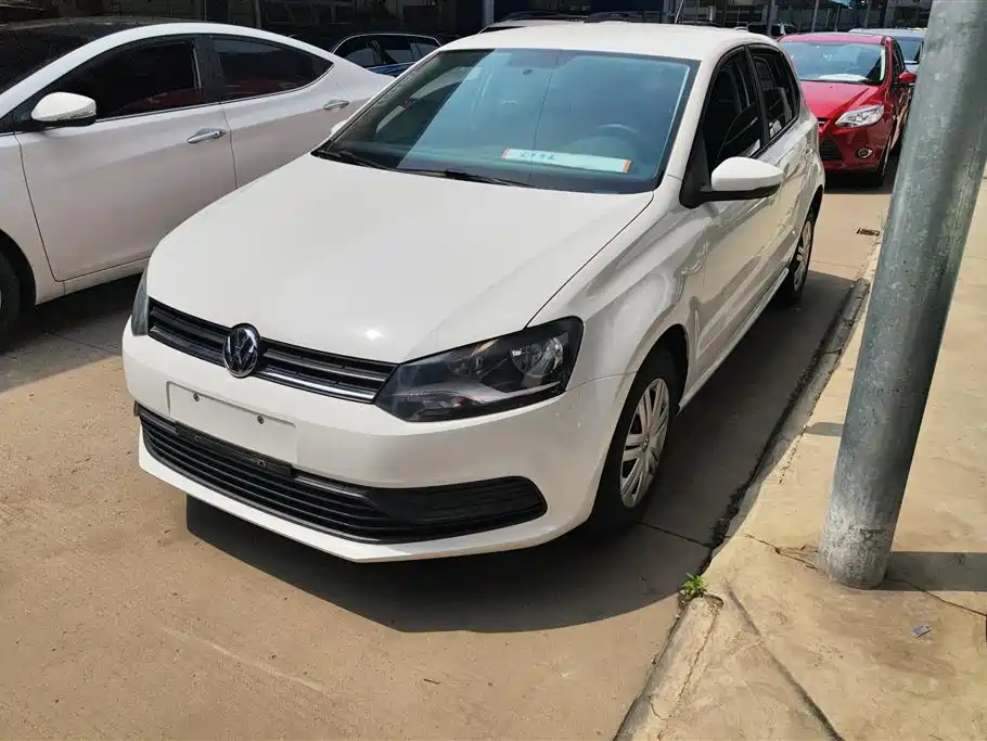 Volkswagen Polo 2017 — фото 1