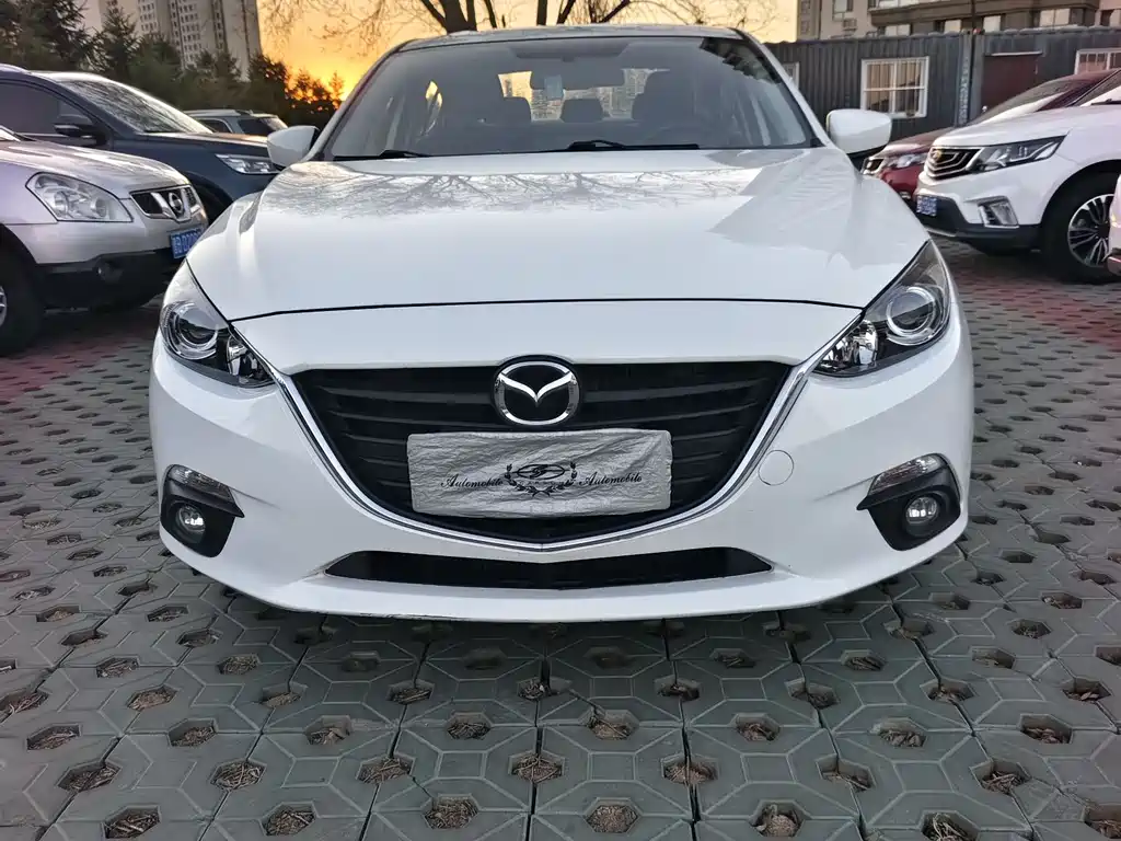 Mazda 3 Axela 2016 — фото 2