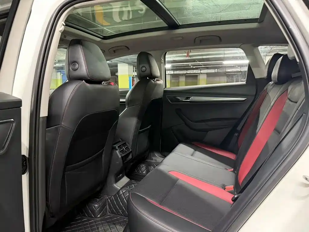 Skoda Karoq 2022 — фото 12