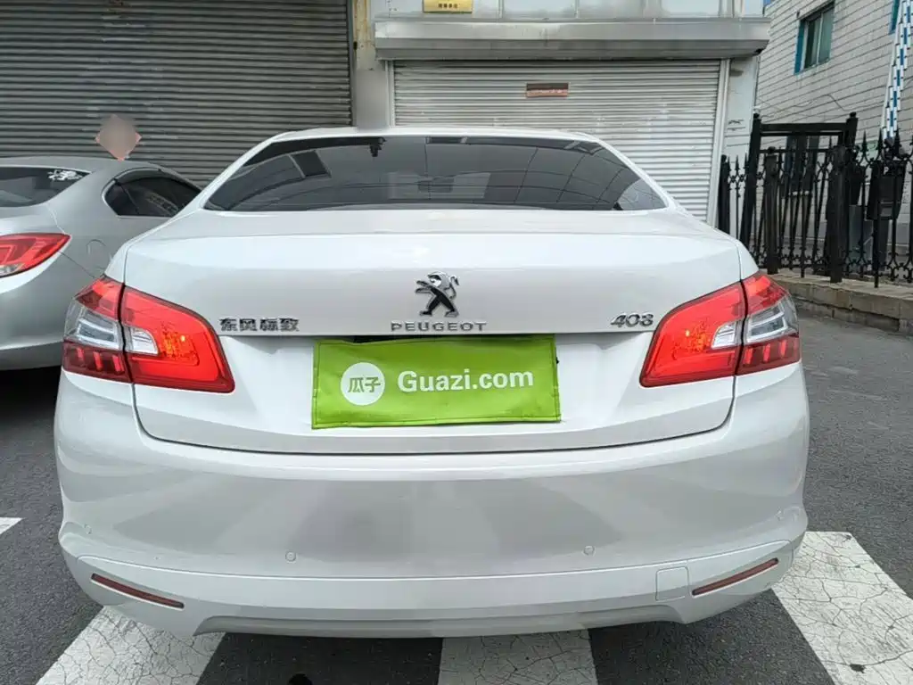 Peugeot 408 2016