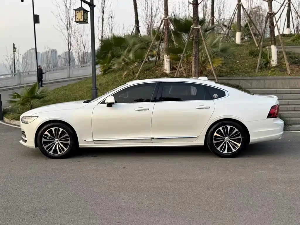 Volvo S90 2023 — фото 3