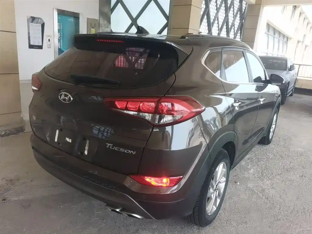 Hyundai Tucson 2017 — фото 7