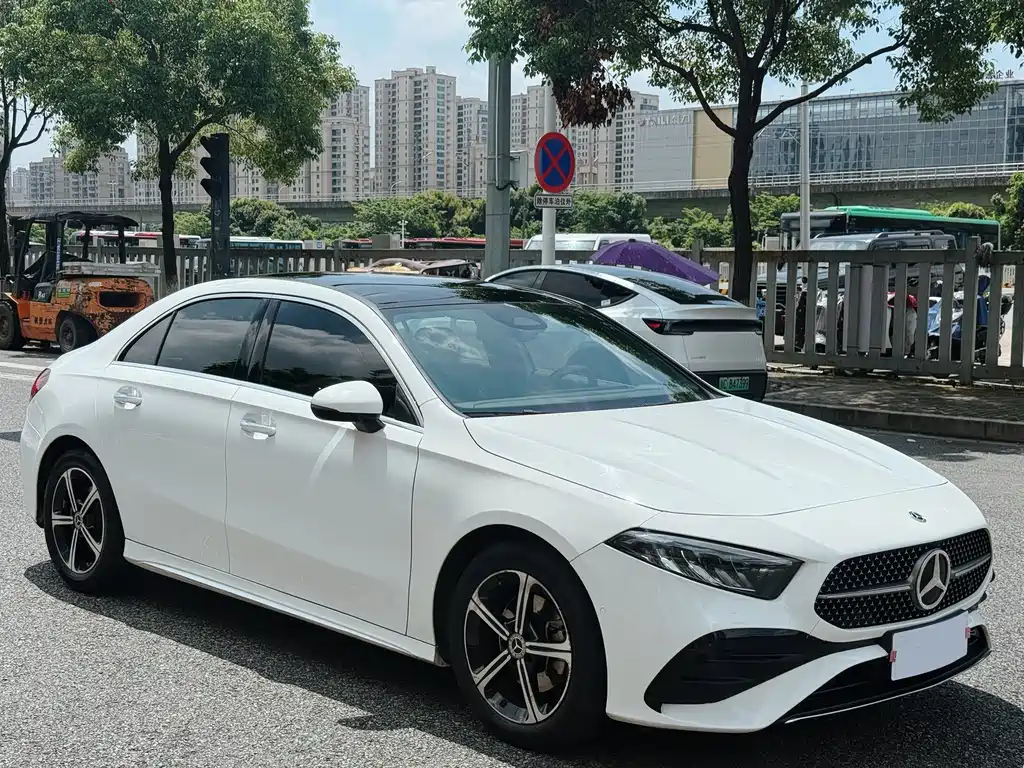Mercedes-Benz A-Class 2023 — фото 1