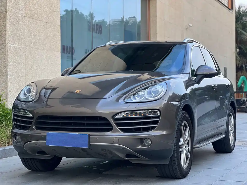 Porsche Cayenne 2013 — фото 1