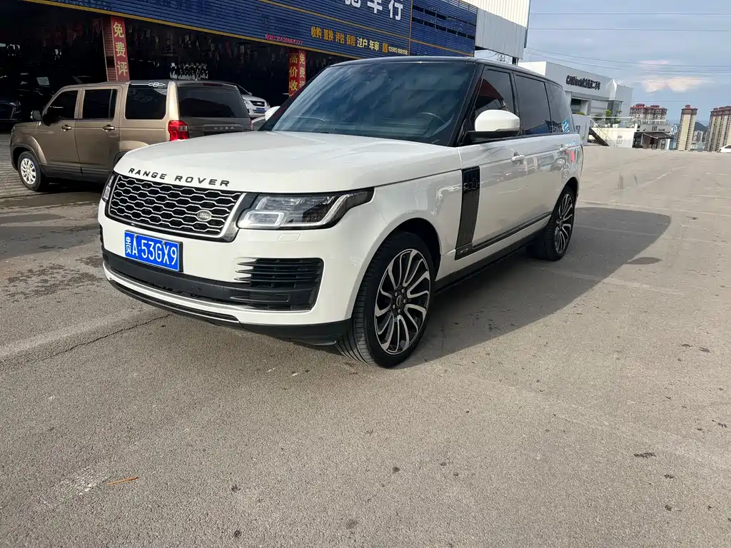 Land Rover Range Rover 2018 — фото 1