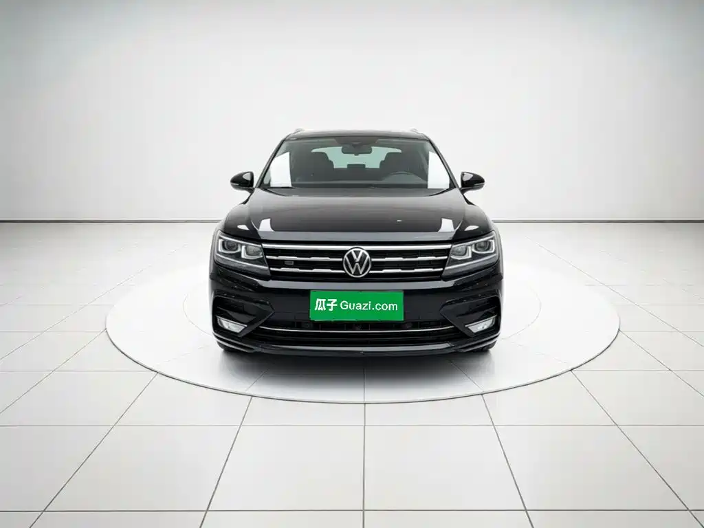 Volkswagen Tiguan L 2021 — фото 2