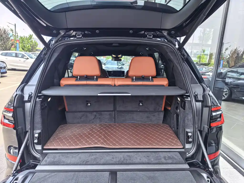 BMW X7 2026 — фото 10