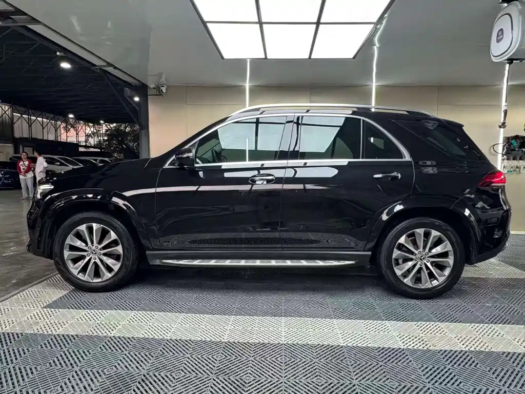 Mercedes-Benz GLE 2020 — фото 4
