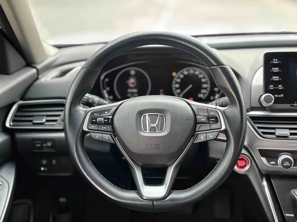 Honda Accord 2021 — фото 17