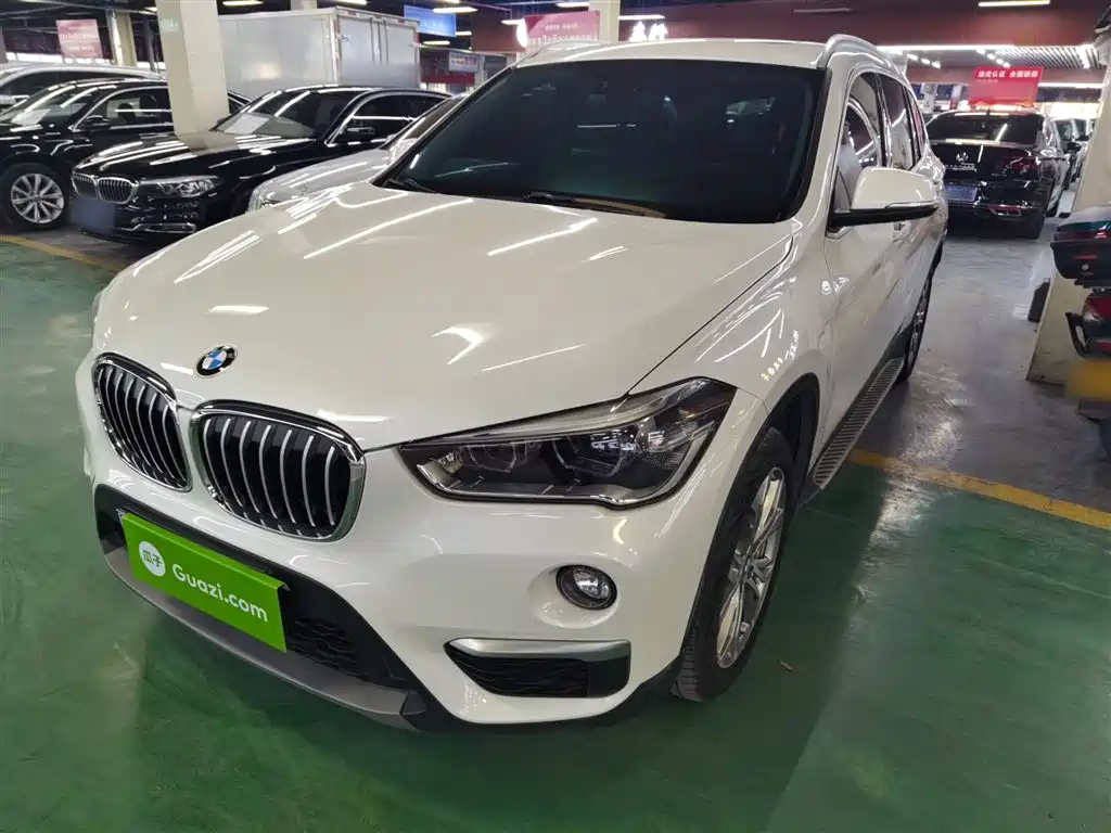 BMW X1 2019 — фото 1