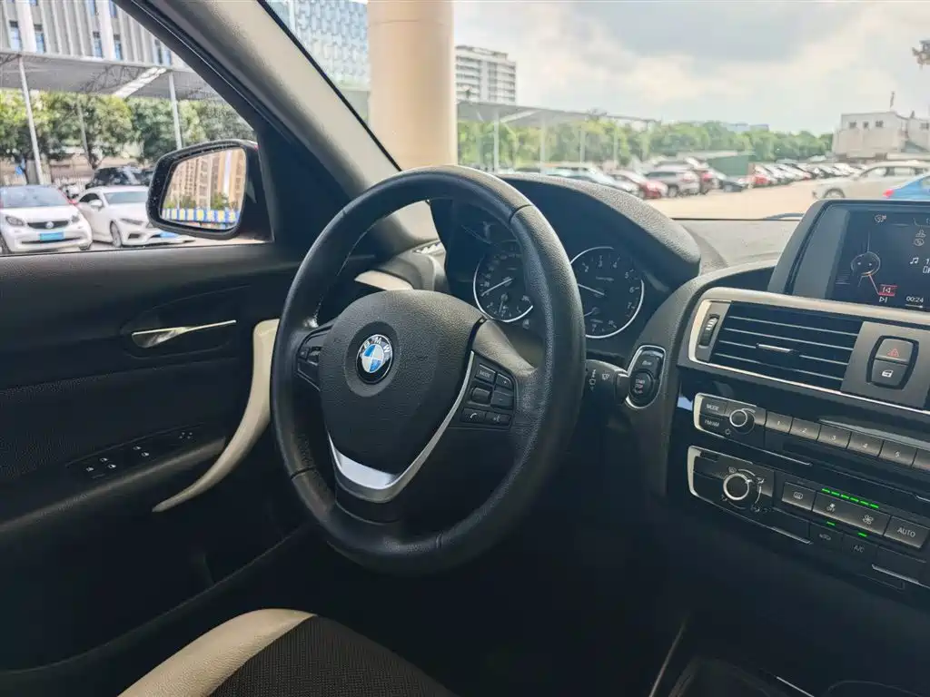 BMW 1 Series 2016 — фото 14