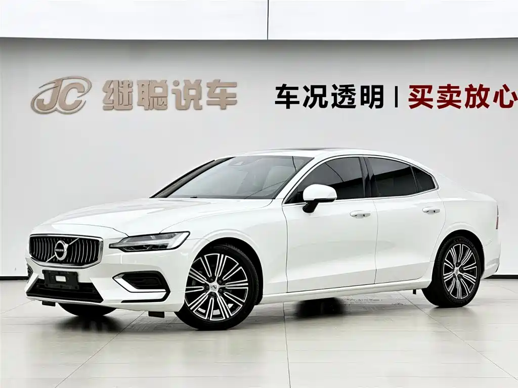 Volvo S60 2021 — фото 1