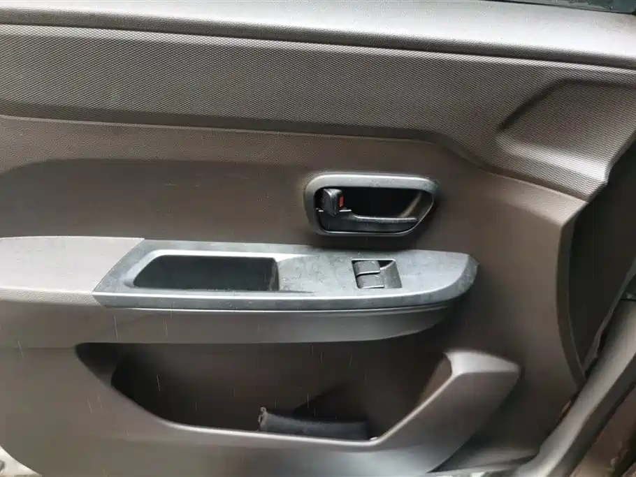 Wuling Hongguang V 2024