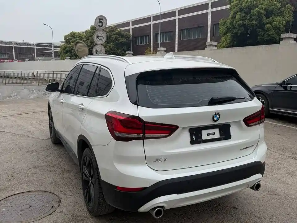 BMW X1 2020 — фото 12