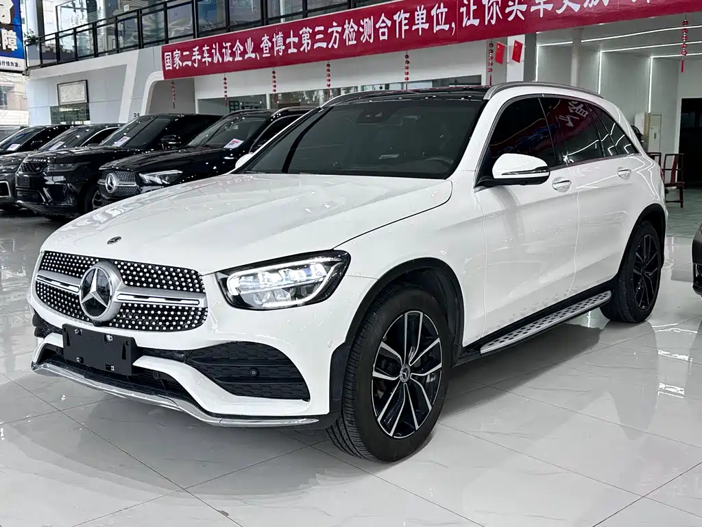 Mercedes-Benz GLC 2022 — фото 1