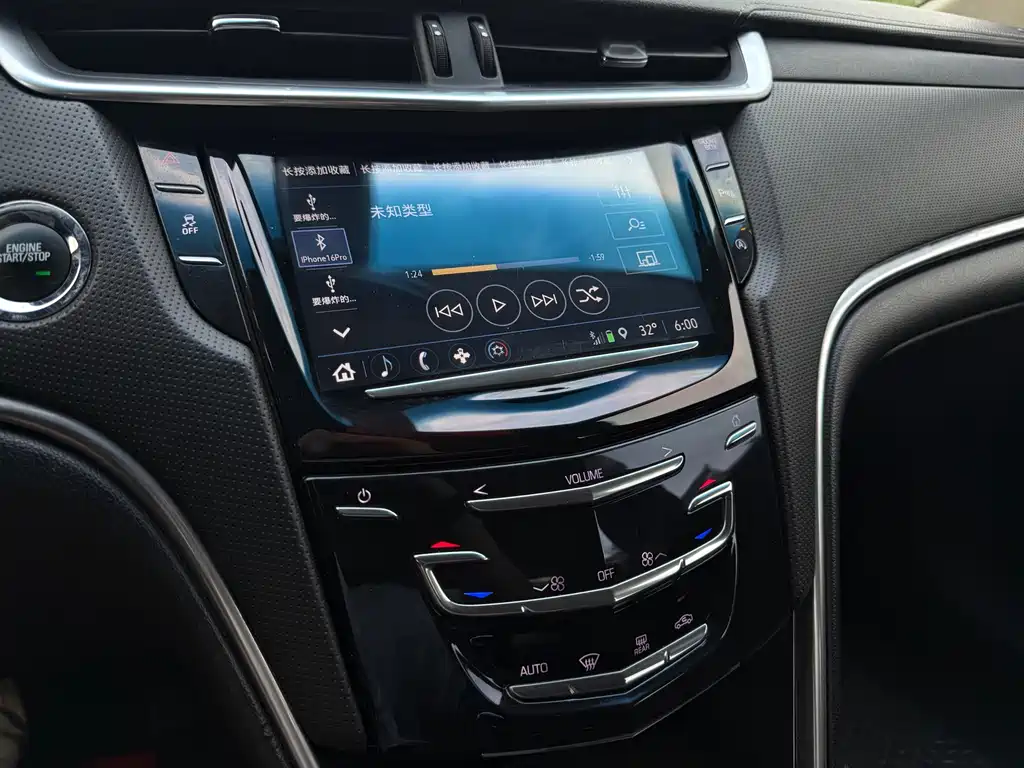 Cadillac XTS 2018 — фото 14