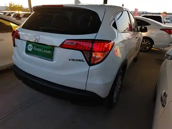 Honda Vezel 2015