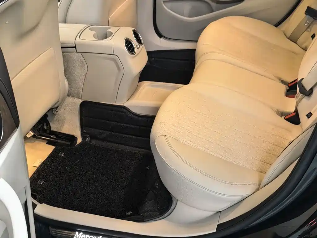 Mercedes-Benz E-Class 2019 — фото 16
