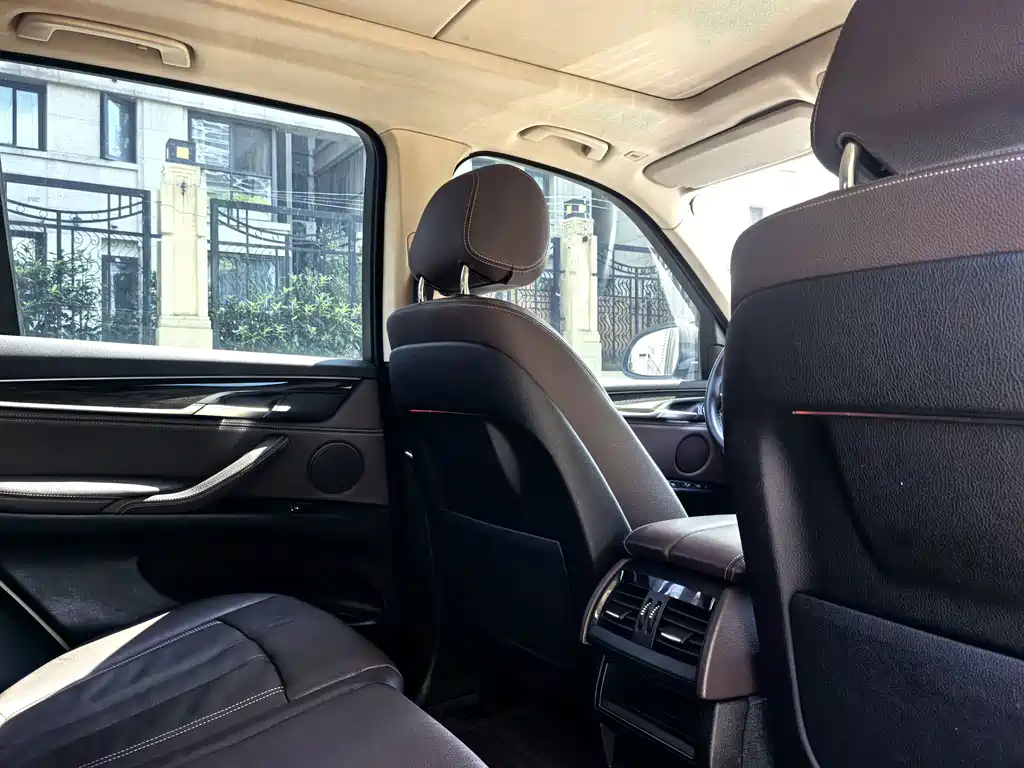 BMW X5 2015 — фото 10
