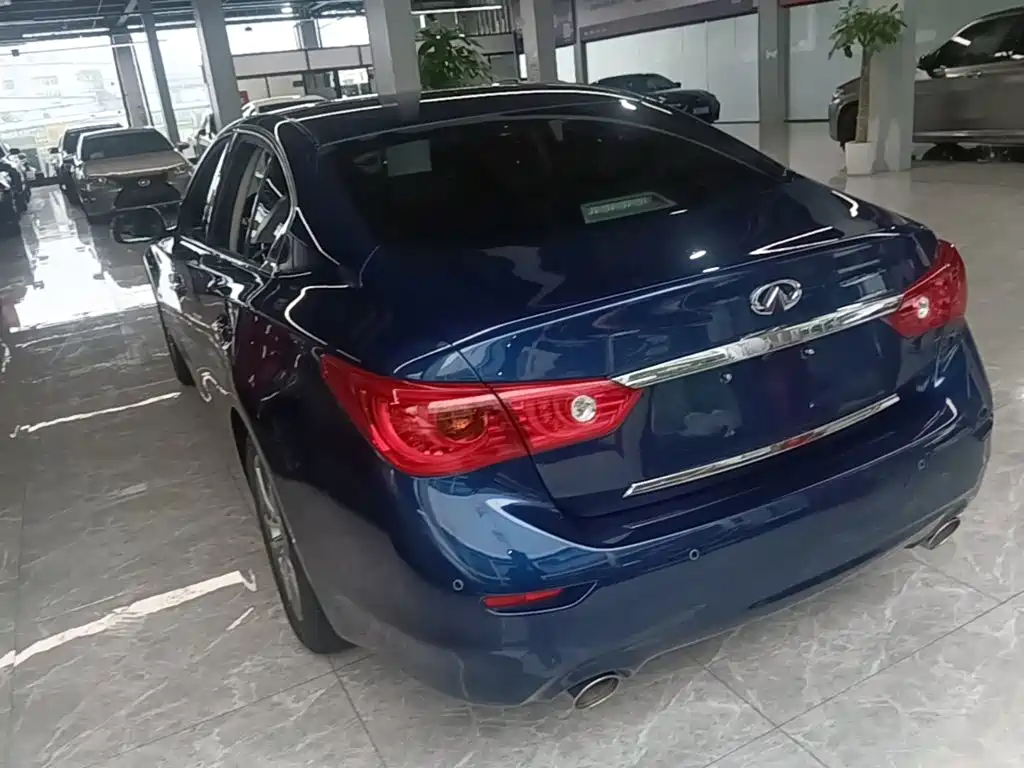 Infiniti Q50L 2017