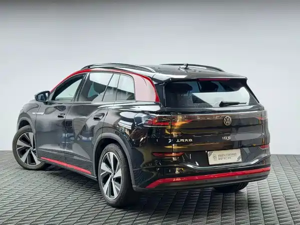 Volkswagen ID.6 2023